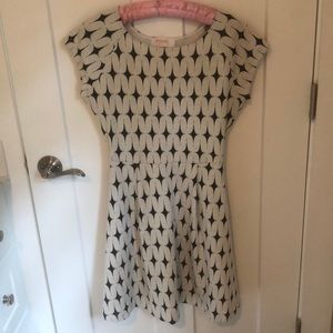 ReneeC black and white dress